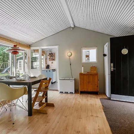 Holiday home Three-bedroom In *