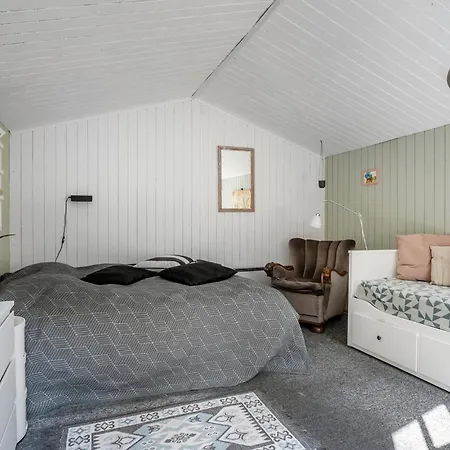 Holiday home Three-bedroom In *