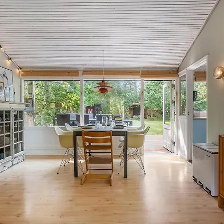 3 Bedroom Stunning Home In Vig
